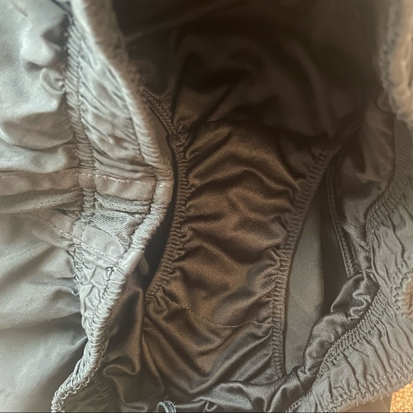 Womens Nike Running Shorts - Picture 4 of 5